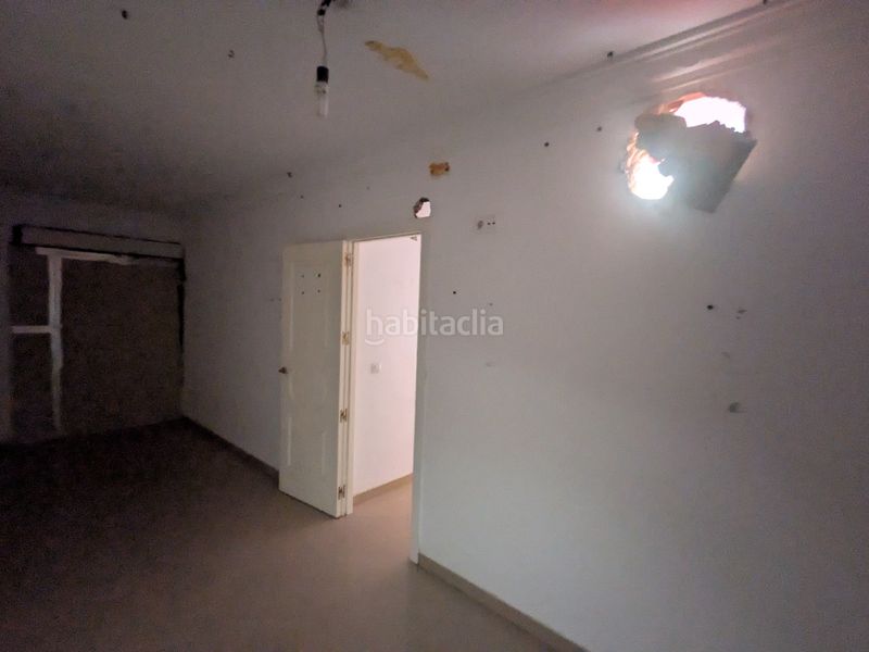 Foto eaa88193-1a77-400e-b492-2d28b441cd2c. Casa aparellada a Palmete Sevilla