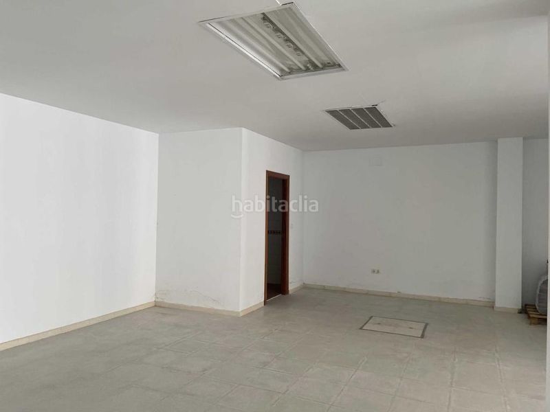 Foto a150a1f1-7c2c-4d32-be59-5050d2dfd794. Local comercial a Coria del Río
