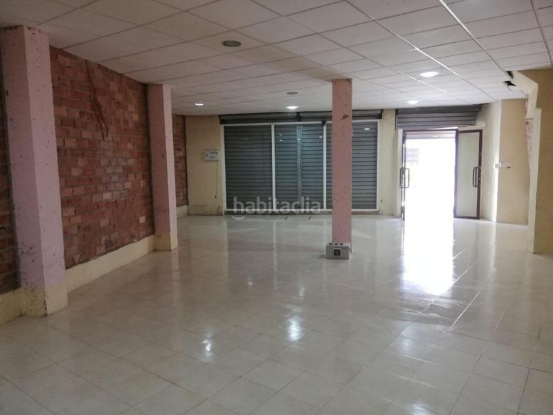 Foto 8a43b5f6-32f0-41d6-ba34-cacbb0734541. Local comercial local en Centro Bormujos