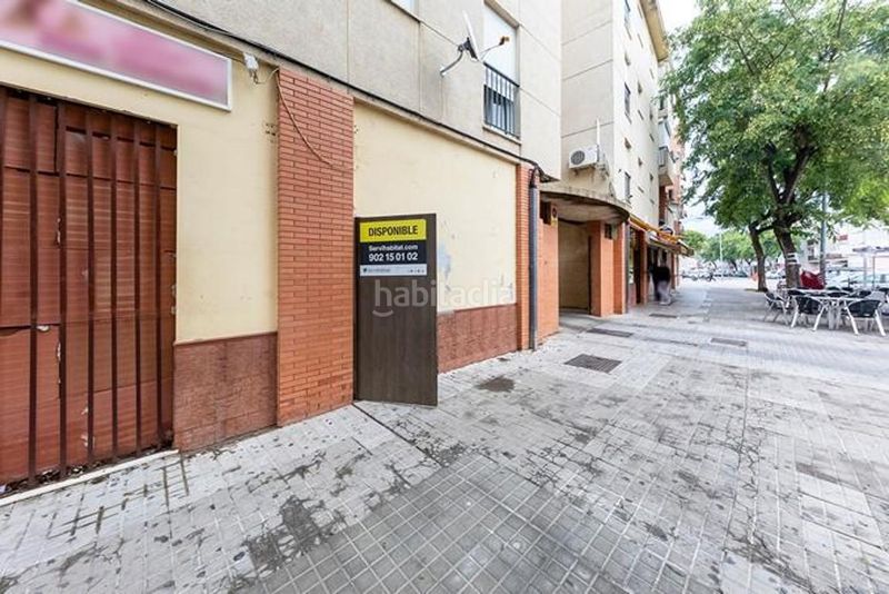 Foto 4551776a-8b23-4bee-a29e-ddffc60d0daf. Edifici a El Plantinar - Avda. La Paz - El Juncal Sevilla