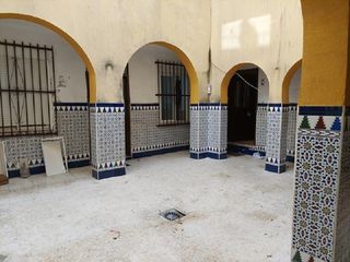 Casa adossada a Calle Escuelas 8