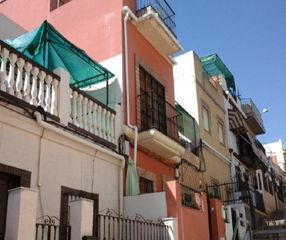 Casa adossada  Calle felipe ii. Casa adosada en san juan de aznalfarache