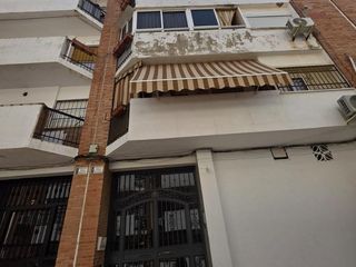 Appartement  Plaza jesús divino obrero. Piso en plaza divino padre obrero cordoba