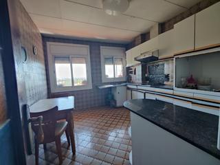 Pis  Carrer de brutau. Piso con excelentes vistas  en sol i padrs