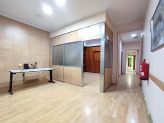 Local Comercial  Antonio machado. Local de gran superficie con múltiples posibilidades