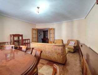 Etagenwohnung  Baños