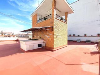 Pis  Feria. Piso en edificio singular con vistas al paseo de la feria