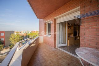 Piso en Can Tintorer-Can Tries. Piso en venta en gavà