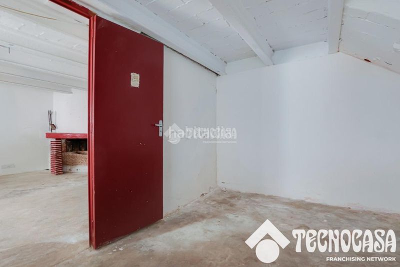 Foto b33313f9-0b5f-40db-9e5b-22650d9636fe. Pis a Diagonal-Colomeres Gavà