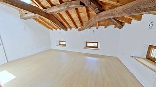 Penthouse in Calle cantabria 14. # ático b · 83,84 m² construidos · orientación suroeste · 2 dorm
