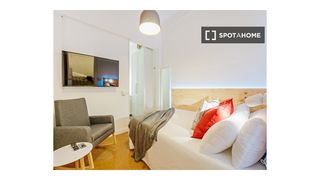 Location Appartement à Dreta de l´Eixample. Preciosa habitación en alquiler en el eixample, barcelona