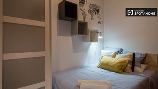 Rent Flat in Dreta de l´Eixample. Se alquila habitación en piso compartido en la dreta de leixampl