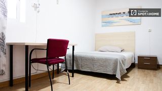 Location Appartement à Guindalera. Se alquila habitación en casa de 10 dormitorios en ventas, madri