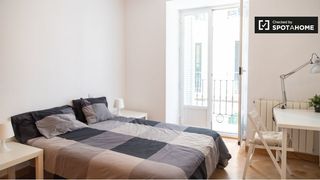 Affitto Appartamento in Embajadores-Lavapiés. Habitación equipada en apartamento de 7 dormitorios en lavapiés,