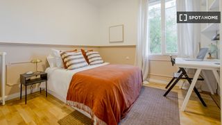 Rent Flat in Ibiza. Se alquila habitación en piso compartido en madrid
