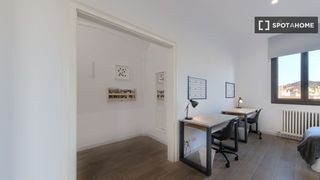 Lloguer Pis a Sant Gervasi - Galvany. Cama en habitación compartida en piso de 7 habitaciones en barce