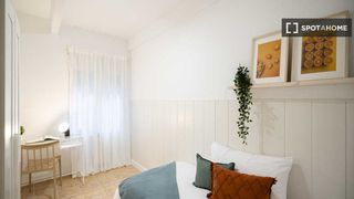 Location Appartement à Valdeacederas. Habitación en piso compartido en alquiler en valdeacederas, madr