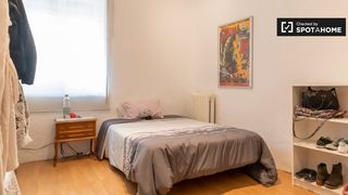 Rent Flat in Argüelles. Habitaciones en apartamento de 4 habitaciones en madrid