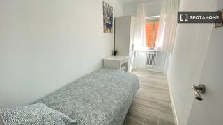Rent Flat in Villaverde Alto. Piso compartido en madrid