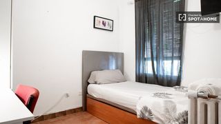 Location Appartement à Guindalera. Se alquila habitación en casa de 10 dormitorios en ventas, madri