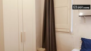 Lloguer Pis a Santa Eulàlia. Se alquila habitación en apartamento de 3 dormitorios en lhospit