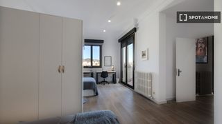 Lloguer Pis a Sant Gervasi - Galvany. Cama en habitación compartida en piso de 7 habitaciones en barce