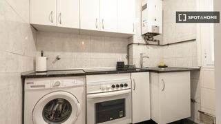 Rent Flat in Argüelles. Habitación en piso compartido de 6 habitaciones en alquiler en c