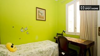 Lloguer Pis a Ibiza. Relajante habitación en un apartamento de 4 dormitorios en retir