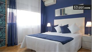 Affitto Appartamento in Valdebernardo-Valderribas. Habitación en piso compartido de 5 camas en valdebernardo, madri