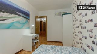 Affitto Appartamento in Caballería Española. Habitación en piso compartido en alquiler en alcalá de henares