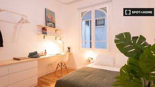 Affitto Appartamento in Putget - Farró. Se alquila habitación en piso compartido en vila de gràcia, barc