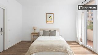 Miete Etagenwohnung in Dreta de l´Eixample. Se alquila habitación en piso compartido, la dreta de leixample.