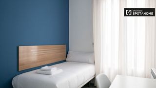 Affitto Appartamento in Sol. Habitación soleada en alquiler en madrid centro
