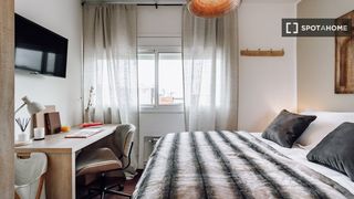 Miete Etagenwohnung in L´Antiga Esquerra de l´Eixample. Se alquila habitación en piso compartido en barcelona