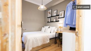 Alquiler Piso en Dreta de l´Eixample. Se alquila habitación en piso compartido en barcelona