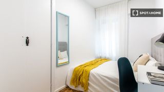 Lloguer Pis a Estrella. Se alquila habitación en piso compartido de 10 habitaciones, est