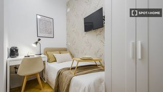 Alquiler Piso en Embajadores-Lavapiés. Habitación en piso compartido en alquiler en embajadores, madrid