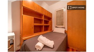 Lloguer Pis a Sagrada Família. Se alquila habitación en la sagrada familia, barcelona
