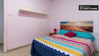 Rent Flat in Centro - Sagrario. Habitación en piso compartido en alquiler en centrosagrario, gra