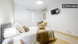 Location Appartement à Pacífico. Habitación en piso compartido de 7 habitaciones en alquiler en p