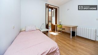 Affitto Appartamento in Embajadores-Lavapiés. Habitación en piso compartido en alquiler, embajadores