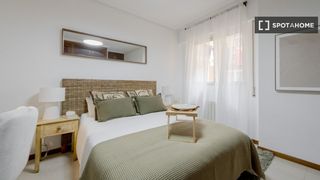 Affitto Appartamento in Pacífico. Habitación en piso compartido en alquiler en pacífico, madrid