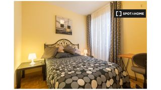 Affitto Appartamento in Reyes Católicos. Se alquila habitación en piso compartido en alcalá de henares.