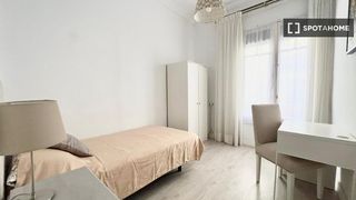 Rent Flat in Argüelles. Habitación en piso compartido en argüelles, madrid.