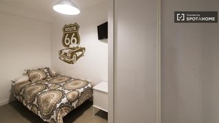 Affitto Appartamento in Sol. Habitación amueblada en piso compartido en puerta del sol, madri