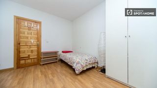 Affitto Appartamento in Embajadores-Lavapiés. Habitación en piso compartido en alquiler, embajadores