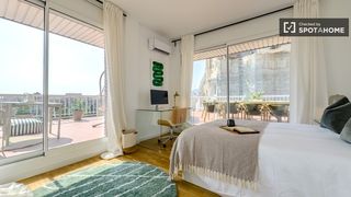 Affitto Appartamento in Sagrada Família. Habitación en piso compartido en barcelona.