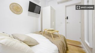 Alquiler Piso en Argüelles. Habitación en piso compartido en alquiler en argüelles, madrid.
