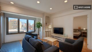 Affitto Appartamento in Putget - Farró. Se alquila habitación en piso de 7 habitaciones en barcelona