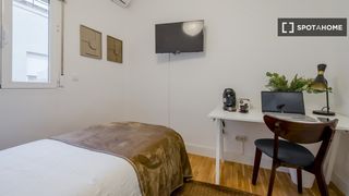 Alquiler Piso en Ibiza. Se alquila habitación en piso compartido en madrid